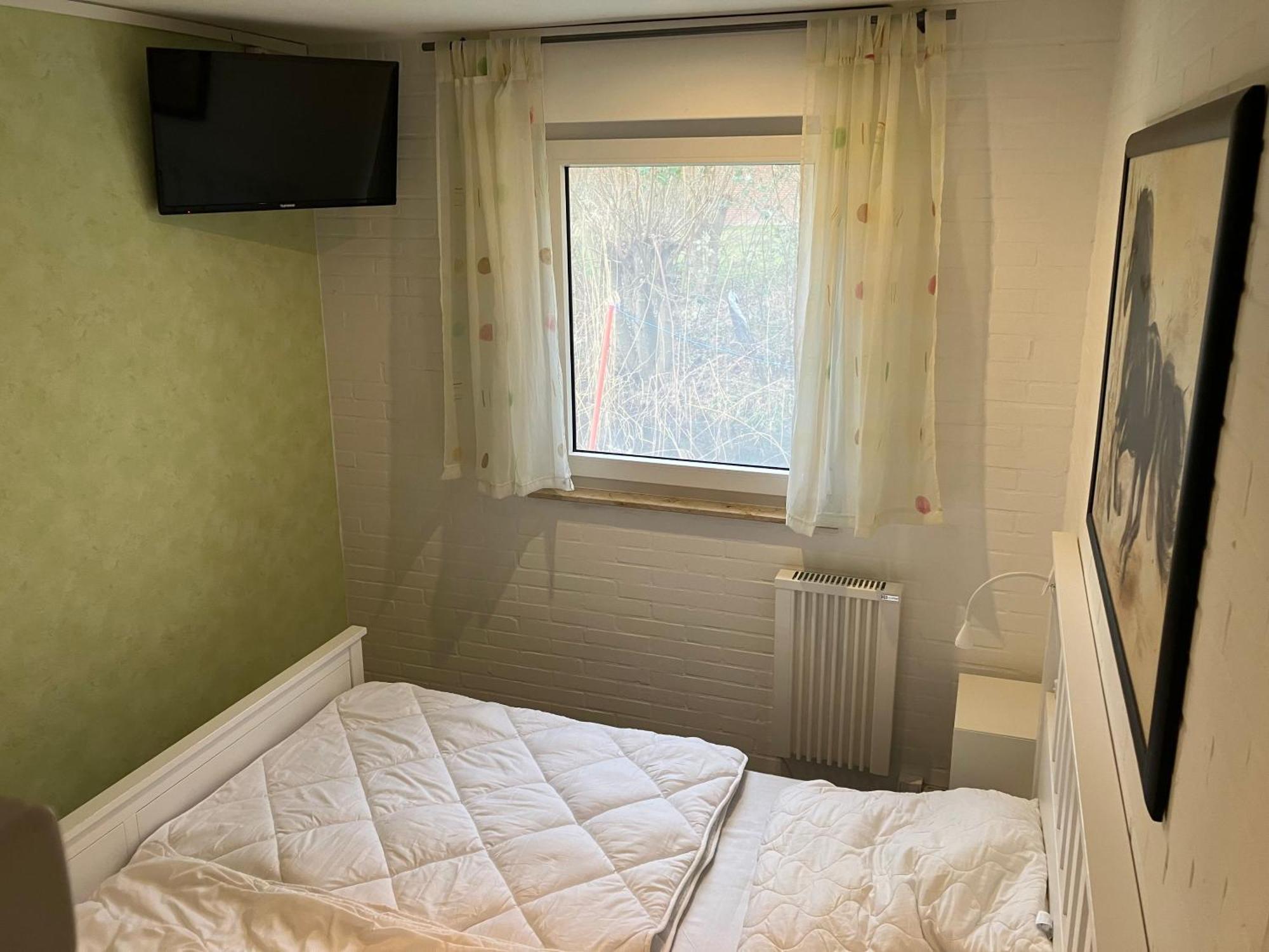 Schoenes Ferienhaus In Tossens Mit Schoenem Garten Butjadingen Bagian luar foto